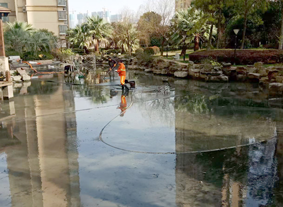 颍泉景观池淤泥清理